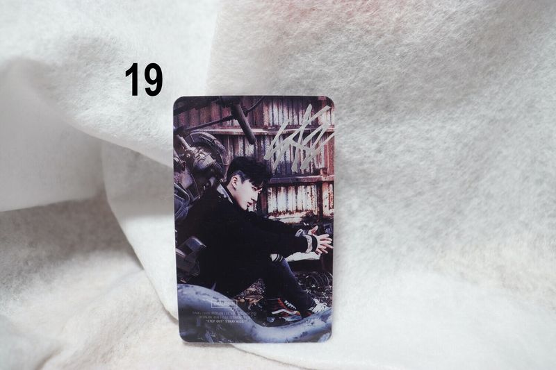 Cartes transparentes Stray Kids Série 1 – Collection incontournable pour les STAY