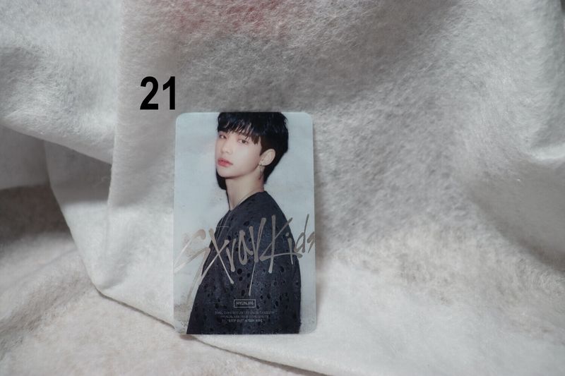 Cartes transparentes Stray Kids Série 1 – Collection incontournable pour les STAY