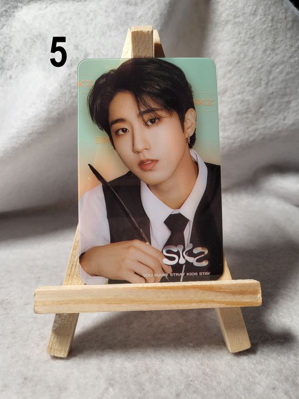 Cartes transparentes STRAY KIDS Série 2 – Collection incontournable pour les STAY