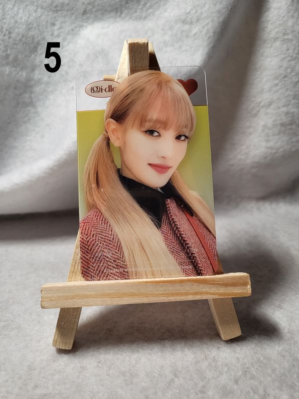Cartes transparentes (G)I-DLE – Collection essentielle pour les NEVERLAND