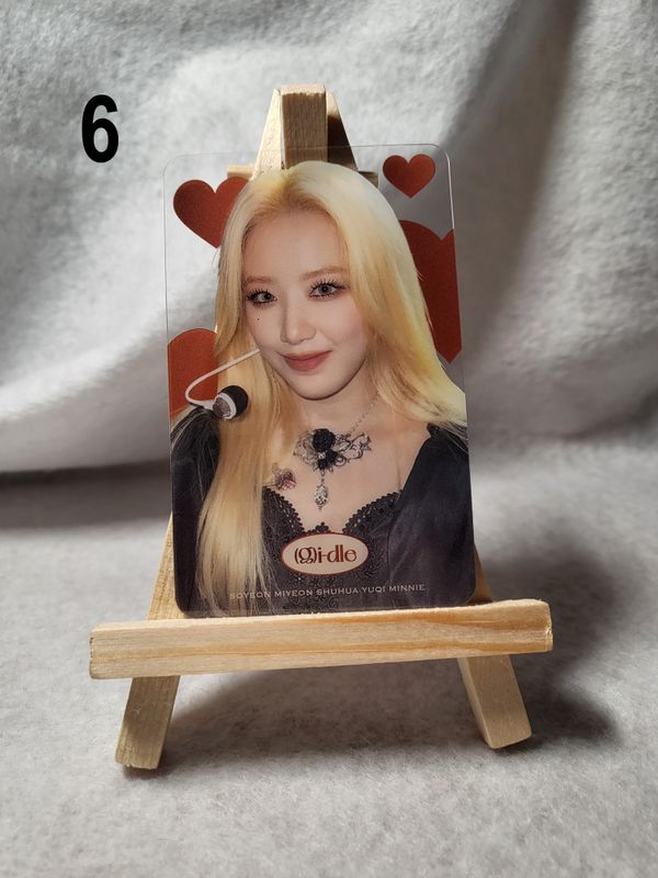 Cartes transparentes (G)I-DLE – Collection essentielle pour les NEVERLAND