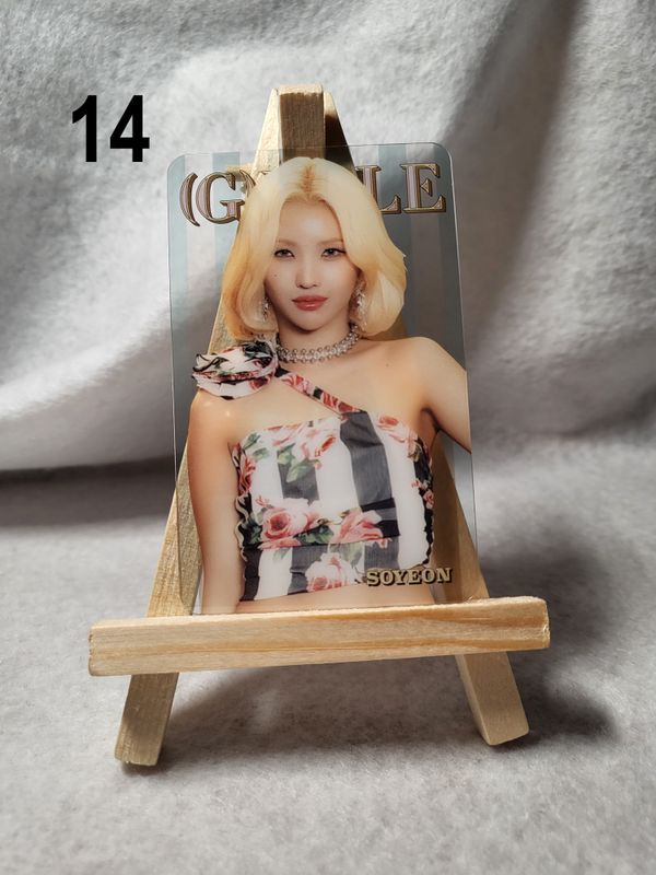 Cartes transparentes (G)I-DLE – Collection essentielle pour les NEVERLAND