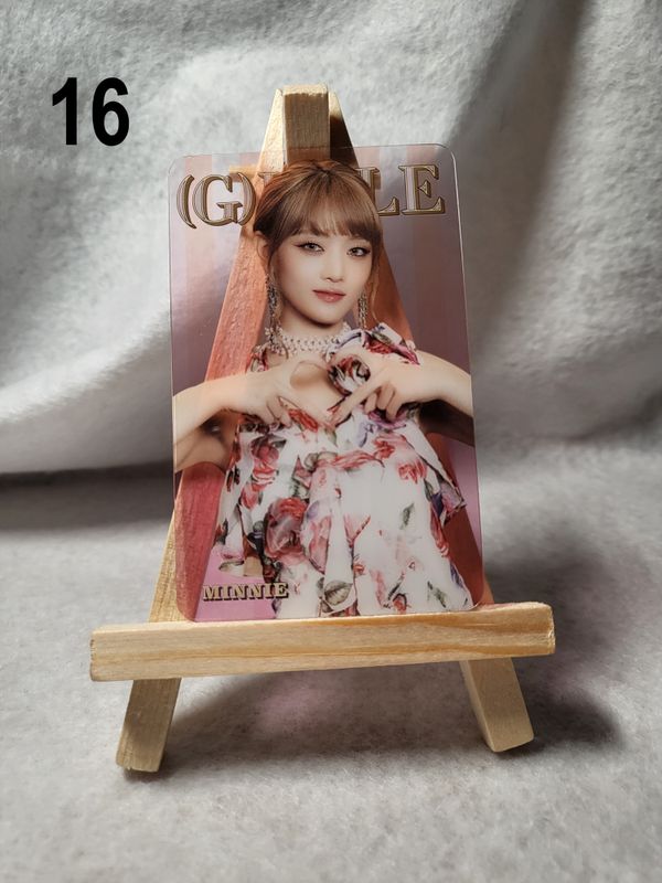Cartes transparentes (G)I-DLE – Collection essentielle pour les NEVERLAND