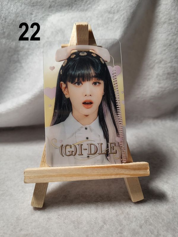 Cartes transparentes (G)I-DLE – Collection essentielle pour les NEVERLAND