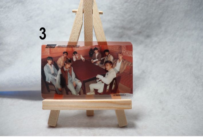Cartes transparentes ATEEZ – Collection incontournable pour les ATINY