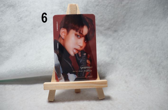Cartes transparentes ATEEZ – Collection incontournable pour les ATINY