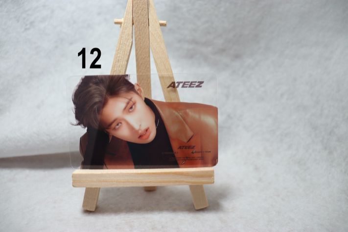Cartes transparentes ATEEZ – Collection incontournable pour les ATINY
