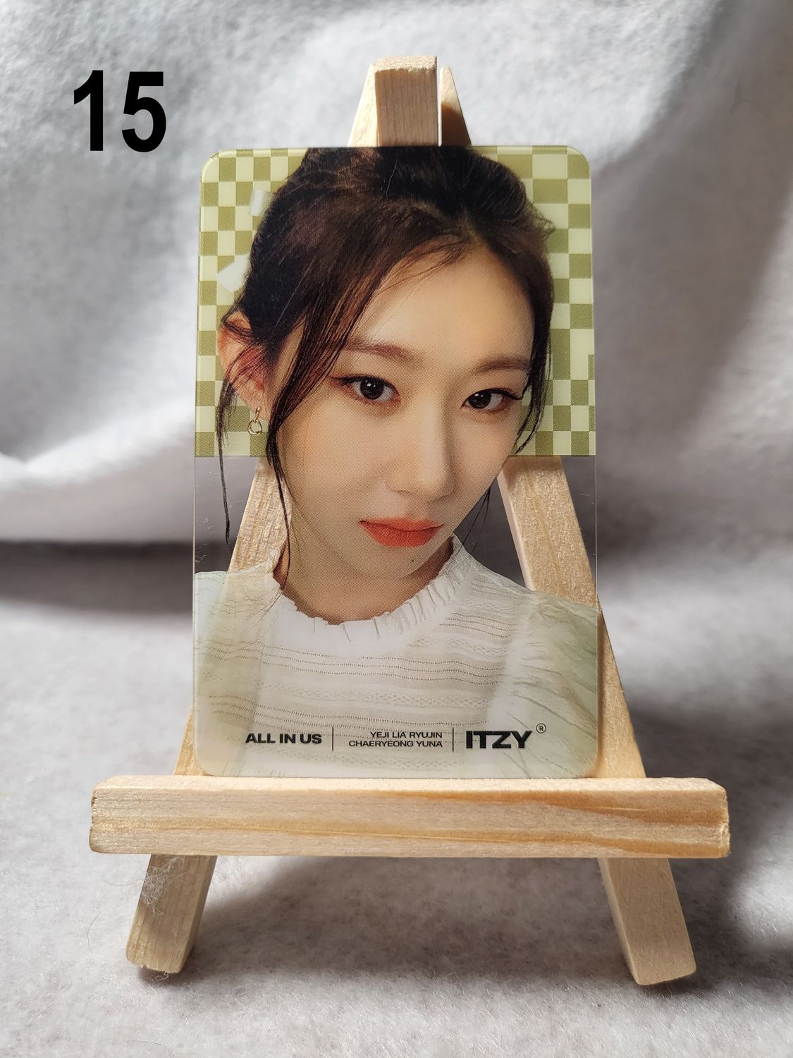 Cartes transparentes ITZY – Un essentiel pour les MIDZY