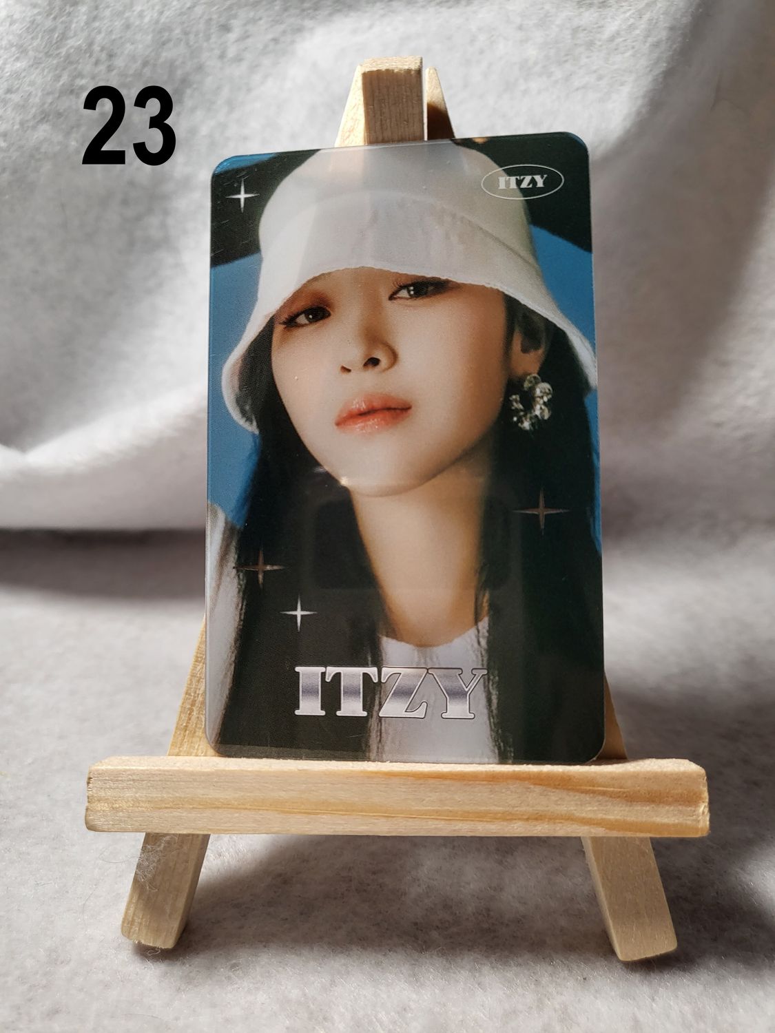 Cartes transparentes ITZY – Un essentiel pour les MIDZY