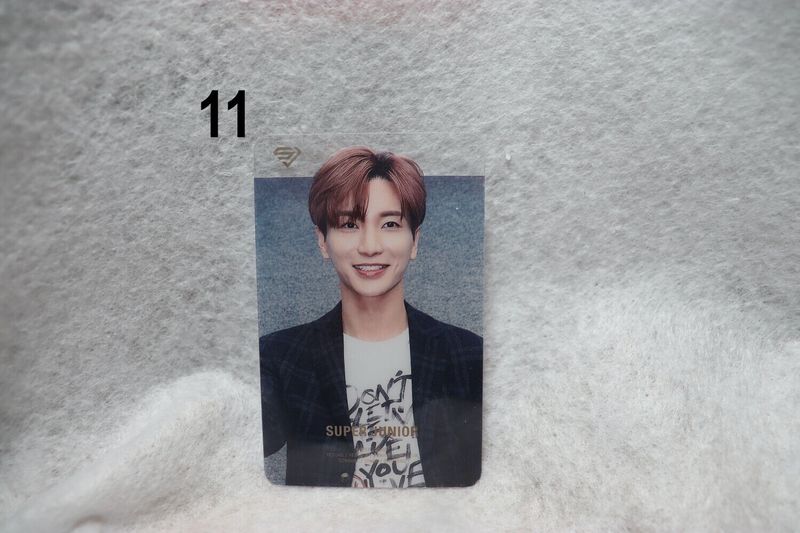 Cartes transparentes Super Junior – Collection incontournable pour les ELF