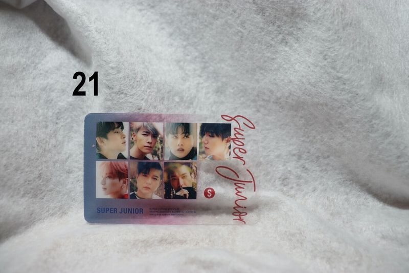 Cartes transparentes Super Junior – Collection incontournable pour les ELF