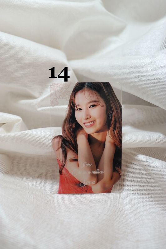 Cartes transparentes TWICE – La collection parfaite pour les ONCE !