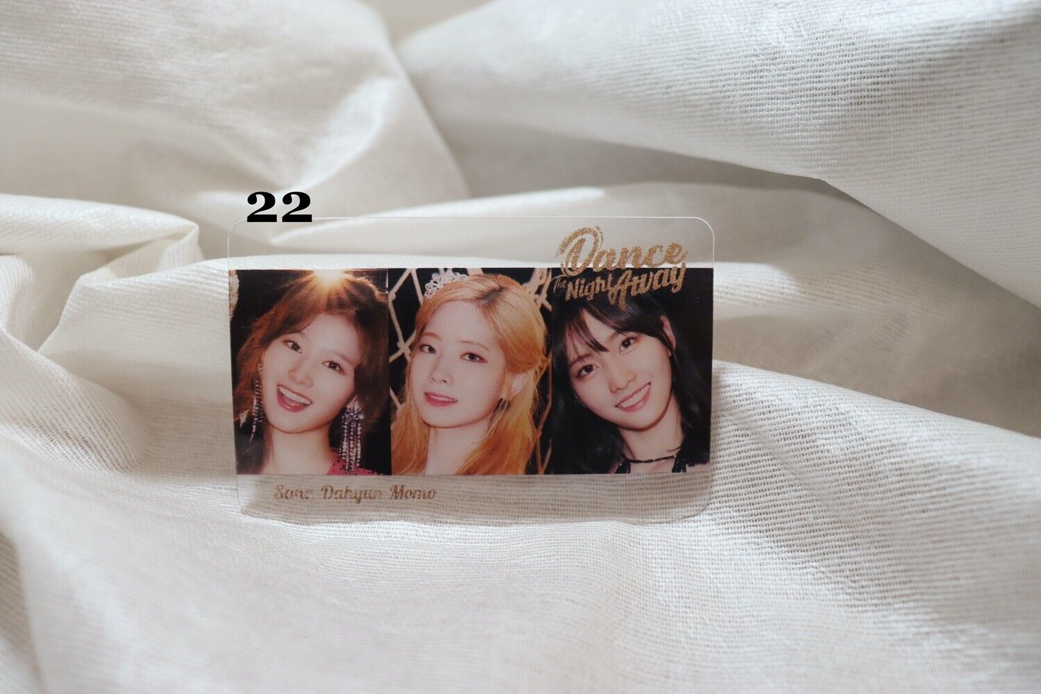 Cartes transparentes TWICE – La collection parfaite pour les ONCE !