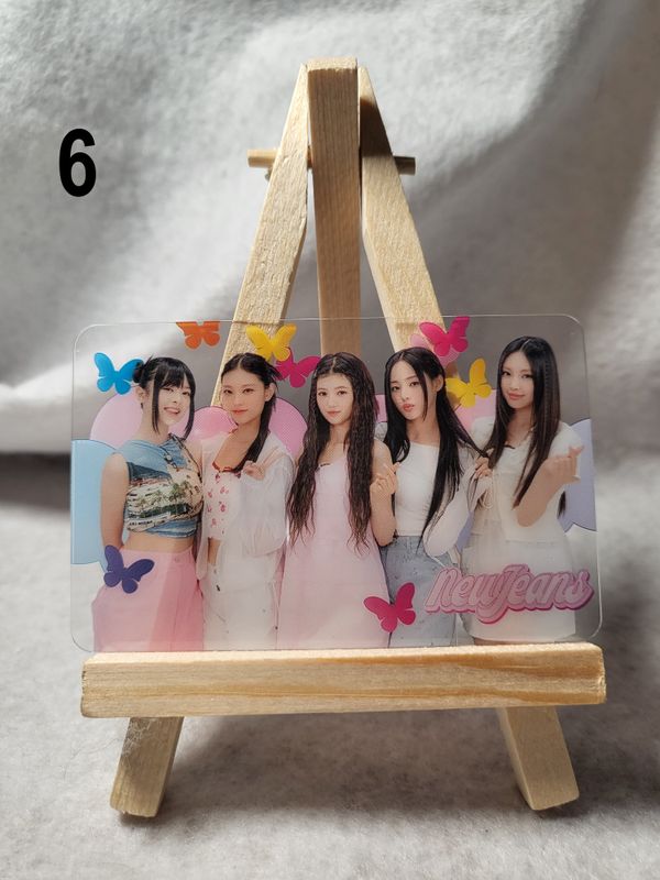 Photocards transparentes NEWJEANS – L’incontournable pour les Bunnies !