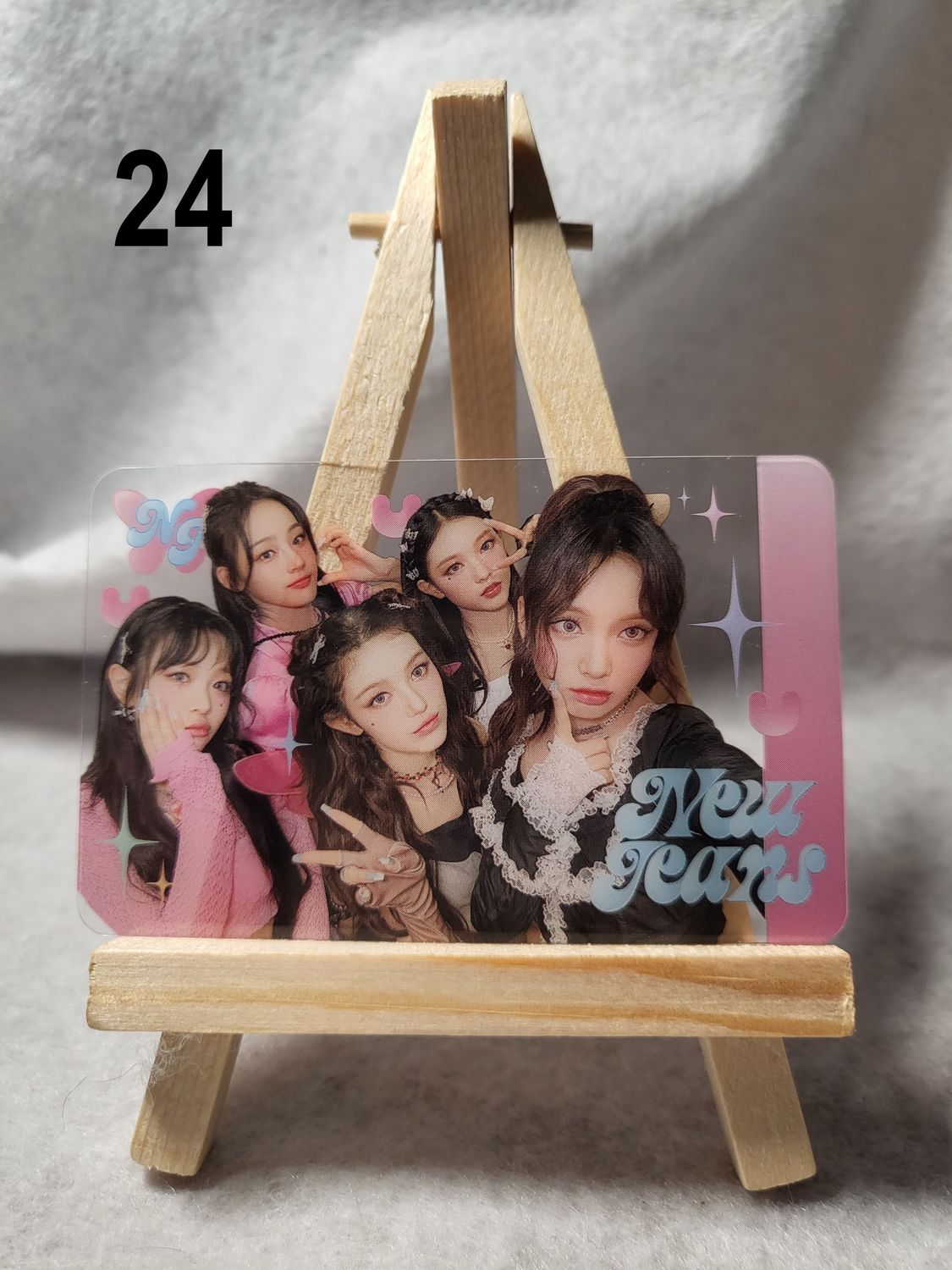Photocards transparentes NEWJEANS – L’incontournable pour les Bunnies !