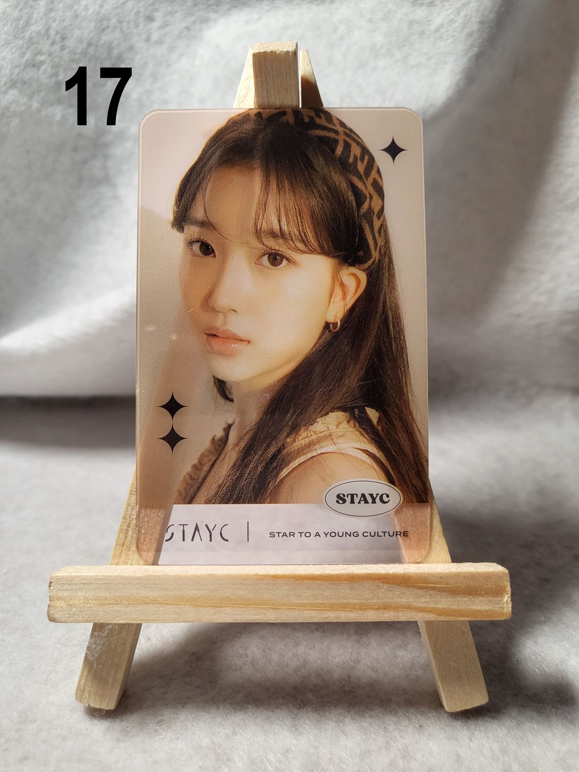 Photocards transparentes STAYC – Le must-have pour les SWITH !