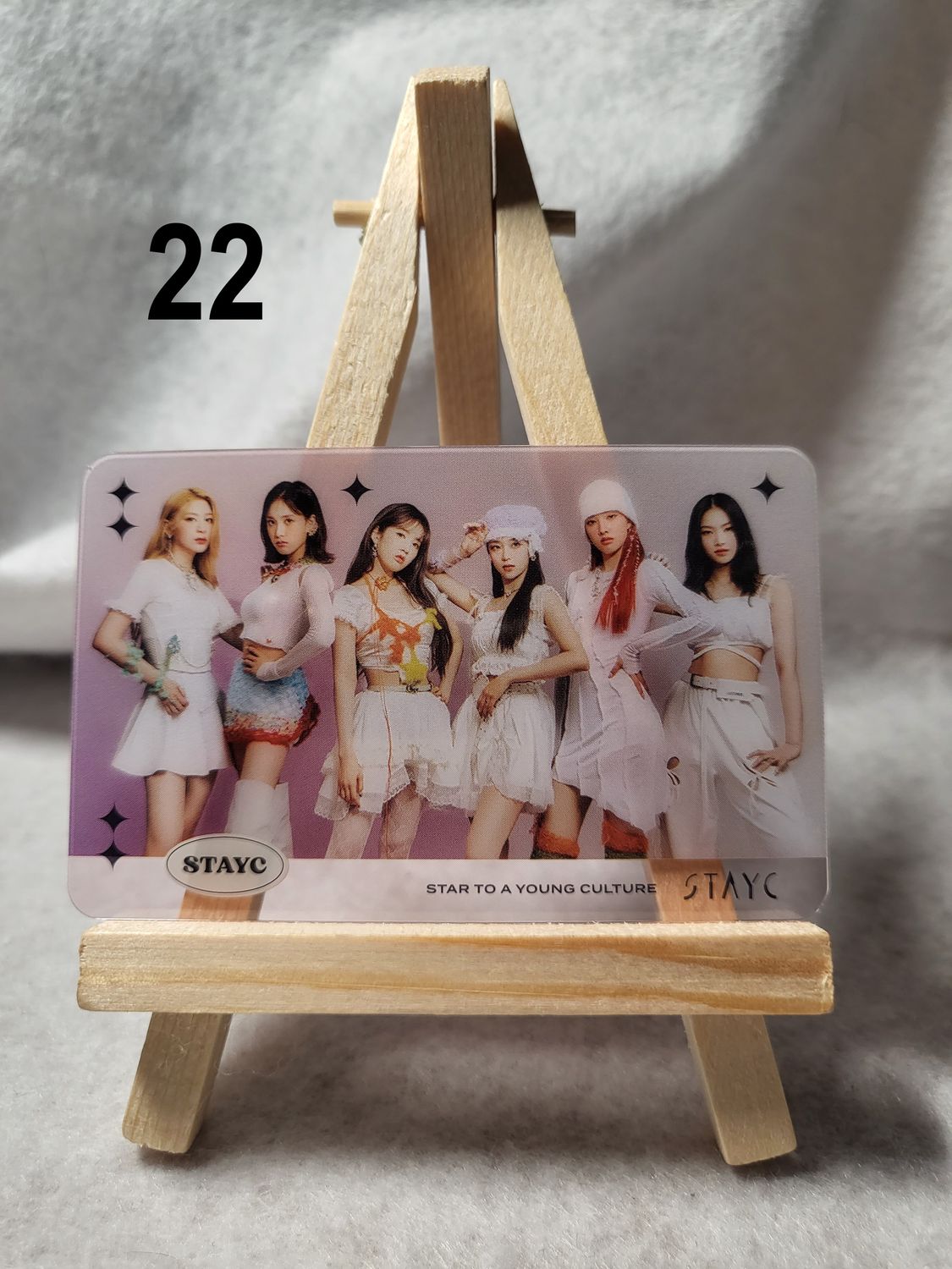 Photocards transparentes STAYC – Le must-have pour les SWITH !