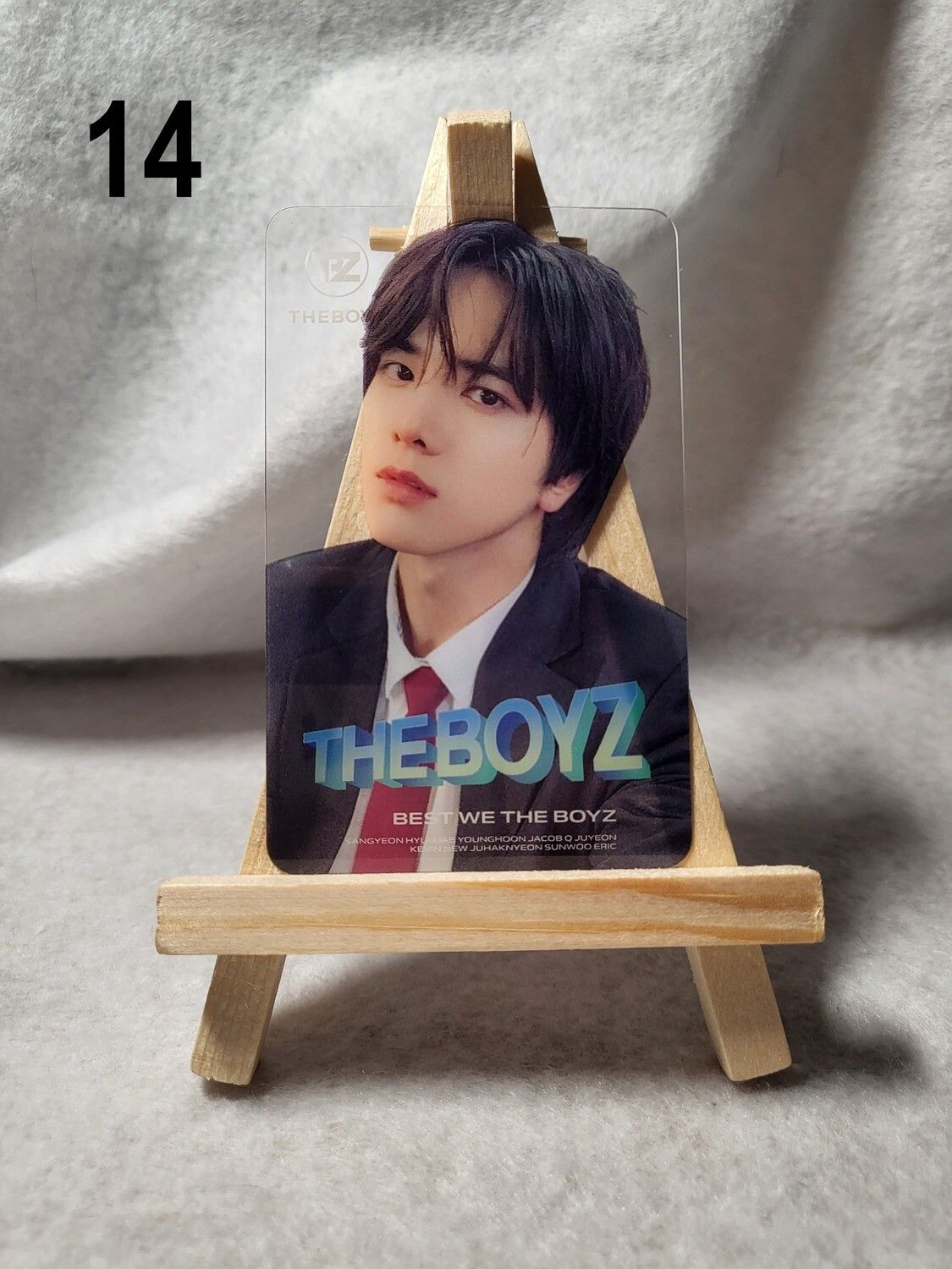 Photocards transparentes THE BOYZ – Collection unique pour les fans de K-Pop