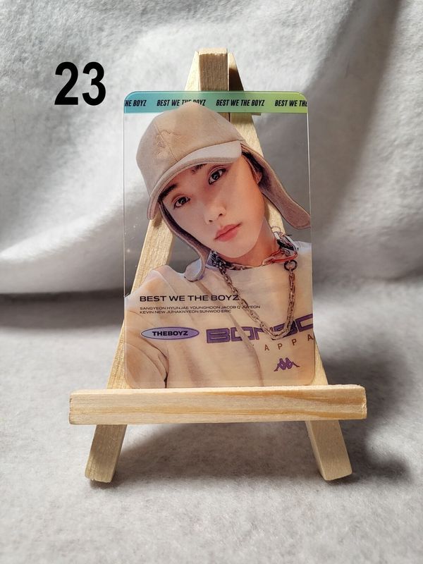 Photocards transparentes THE BOYZ – Collection unique pour les fans de K-Pop