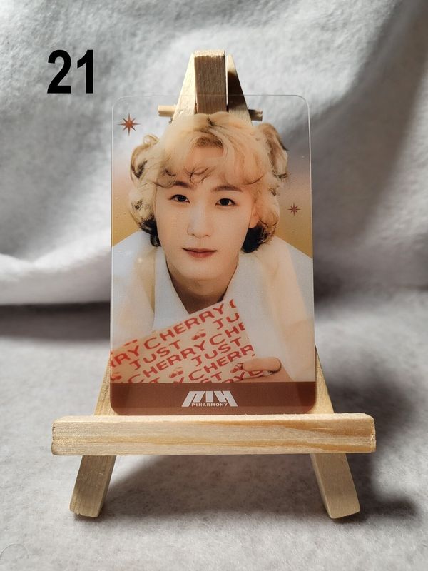 Photocards transparentes P1Harmony – L’indispensable pour les P1ece !