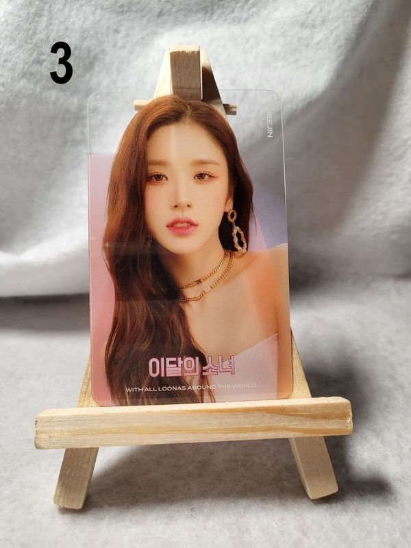 Photocards transparentes LOONA – Collection incontournable pour les ORBIT !