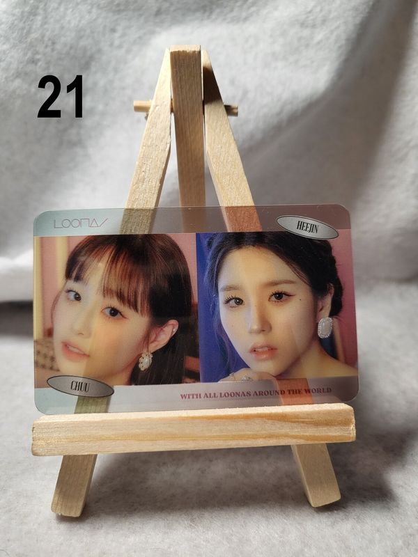 Photocards transparentes LOONA – Collection incontournable pour les ORBIT !