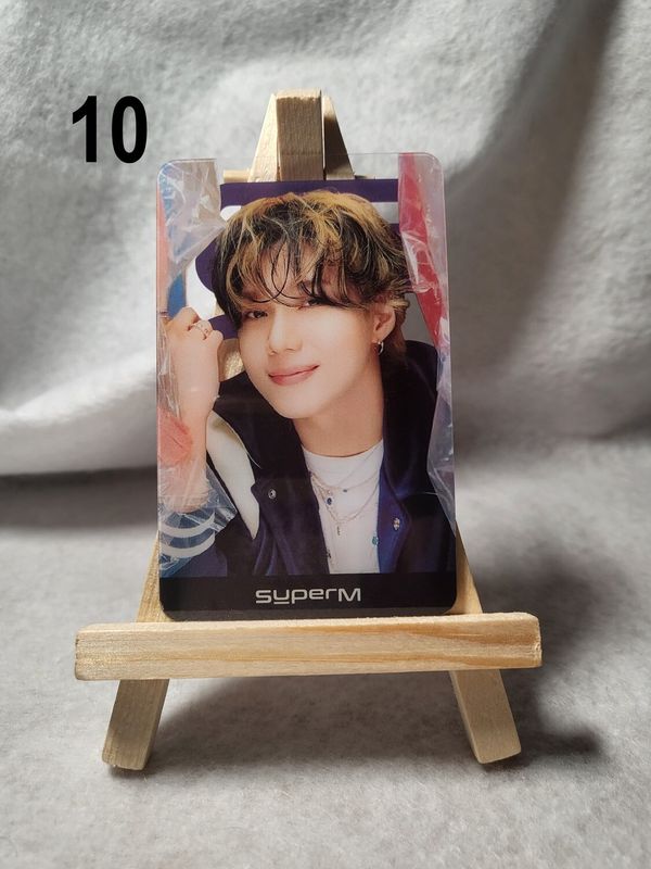 Photocards transparentes SuperM – L’indispensable pour les fans de K-Pop !