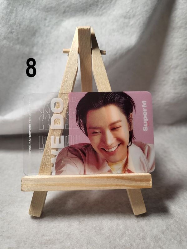 Photocards transparentes SuperM – L’indispensable pour les fans de K-Pop !