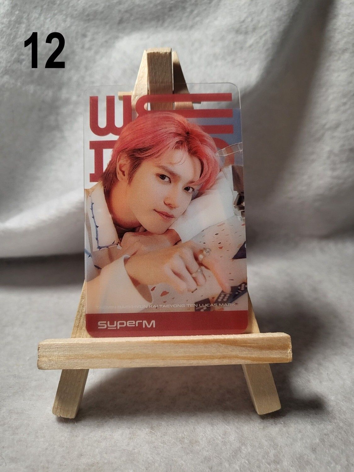 Photocards transparentes SuperM – L’indispensable pour les fans de K-Pop !