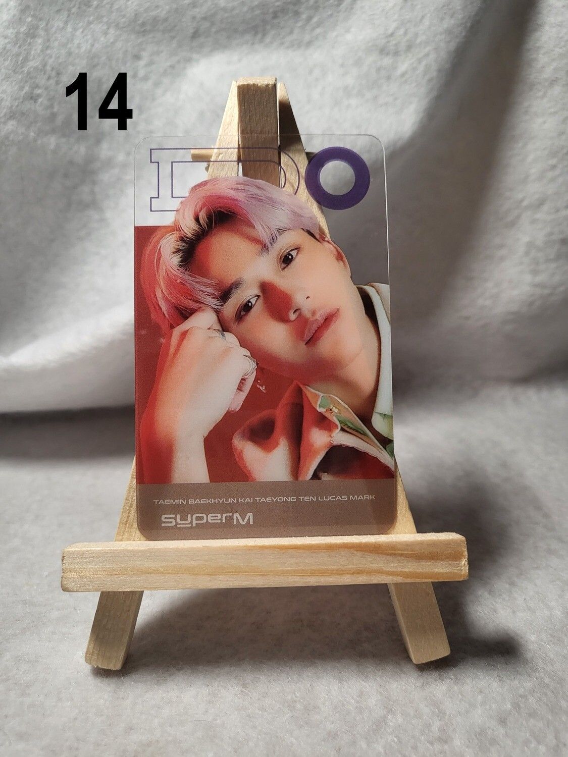 Photocards transparentes SuperM – L’indispensable pour les fans de K-Pop !