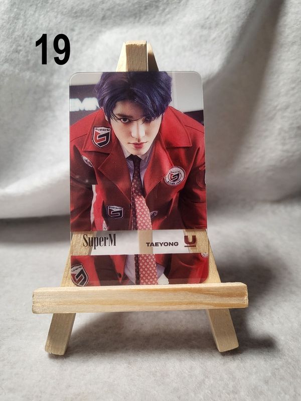 Photocards transparentes SuperM – L’indispensable pour les fans de K-Pop !