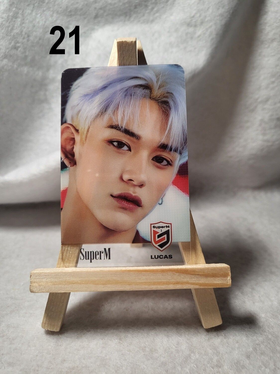 Photocards transparentes SuperM – L’indispensable pour les fans de K-Pop !