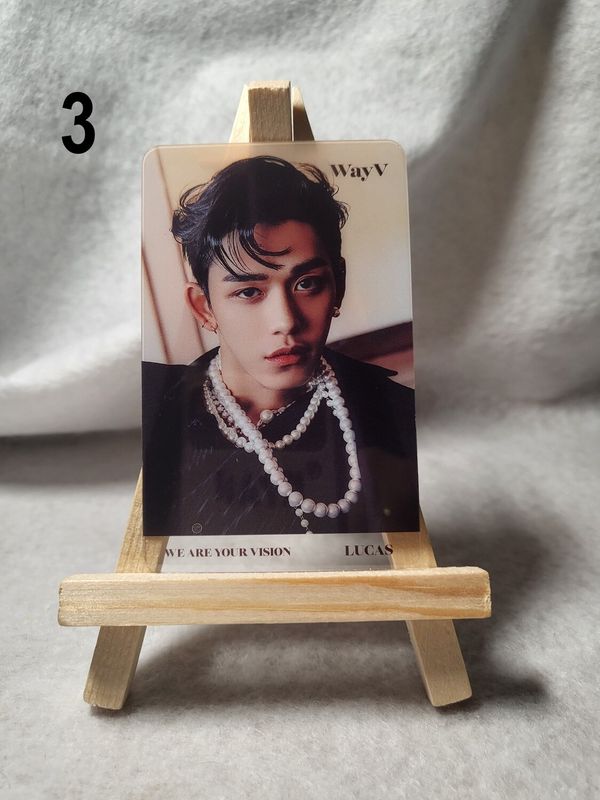 Photocards transparentes WayV – L’incontournable pour les WayZenNi !