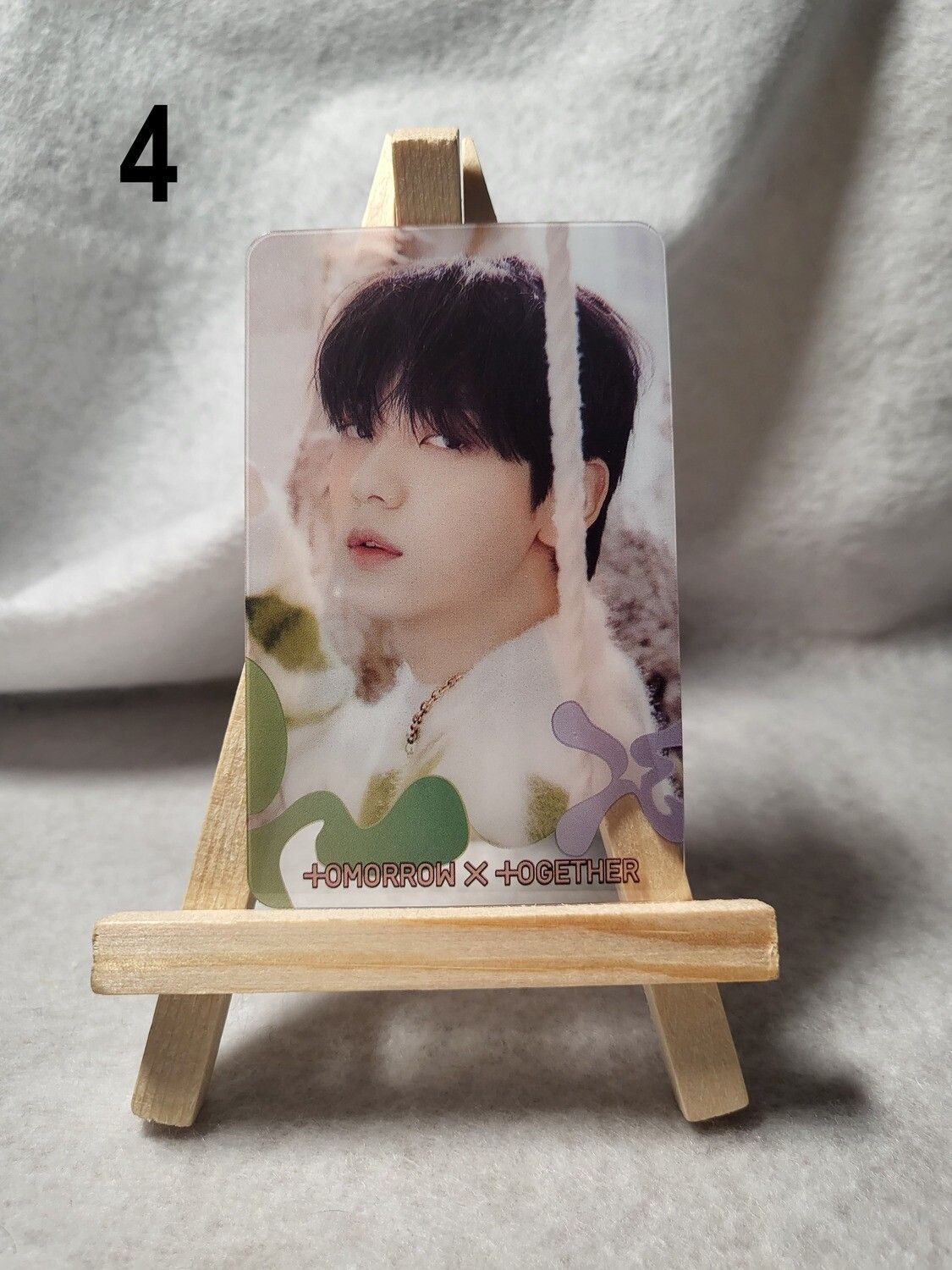 Photocards transparentes TXT (TOMORROW X TOGETHER) – L’essentiel pour les MOA !