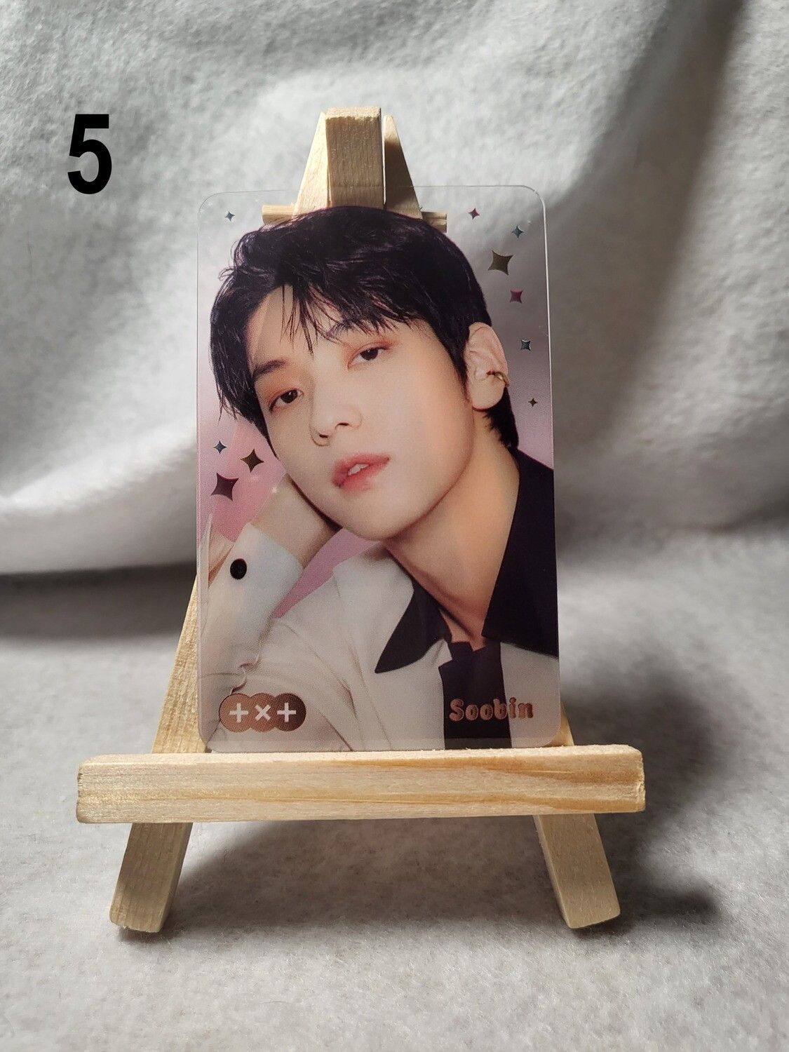 Photocards transparentes TXT (TOMORROW X TOGETHER) – L’essentiel pour les MOA !