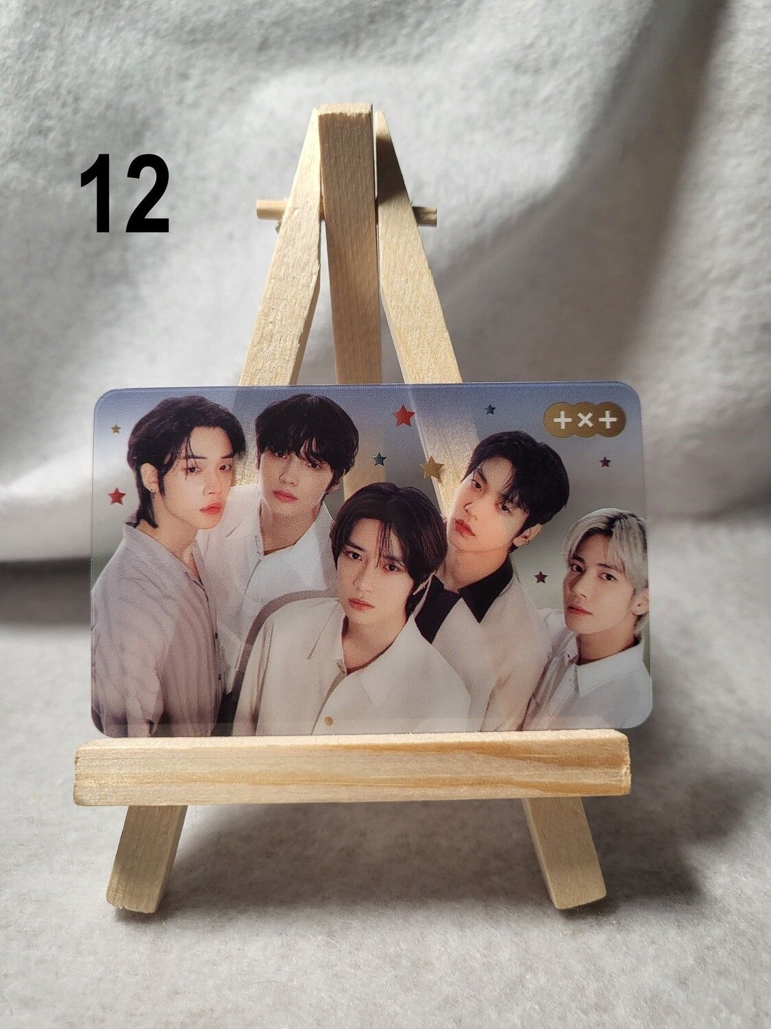 Photocards transparentes TXT (TOMORROW X TOGETHER) – L’essentiel pour les MOA !
