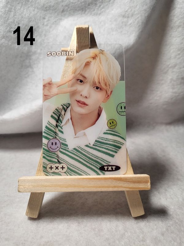 Photocards transparentes TXT (TOMORROW X TOGETHER) – L’essentiel pour les MOA !