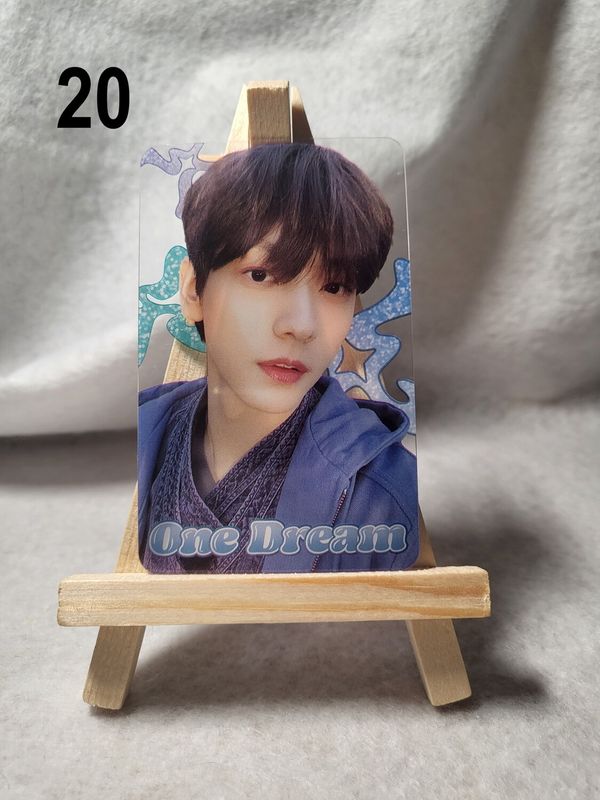 Photocards transparentes TXT (TOMORROW X TOGETHER) – L’essentiel pour les MOA !