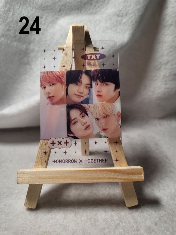 Photocards transparentes TXT (TOMORROW X TOGETHER) – L’essentiel pour les MOA !
