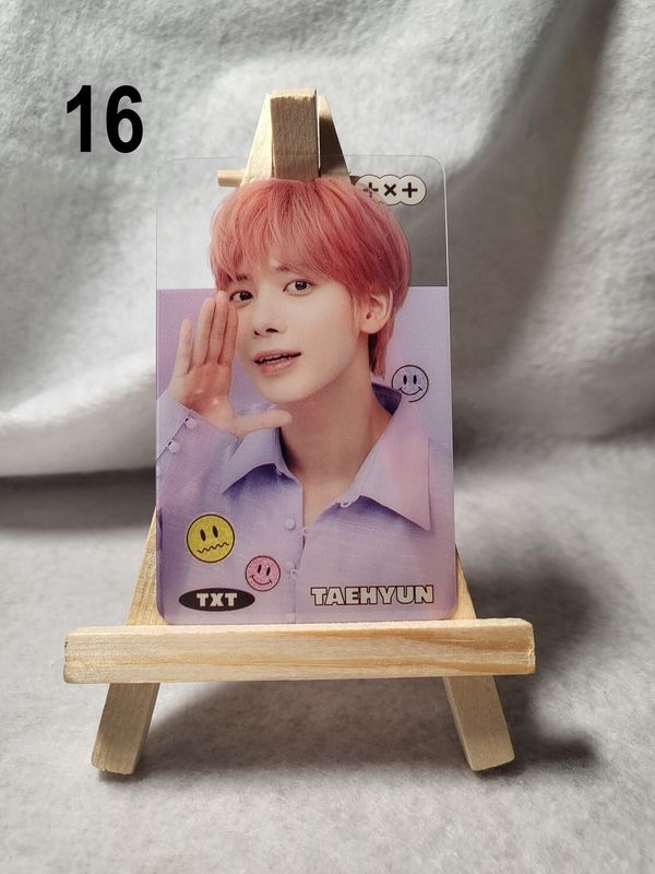 Photocards transparentes TXT (TOMORROW X TOGETHER) – L’essentiel pour les MOA !
