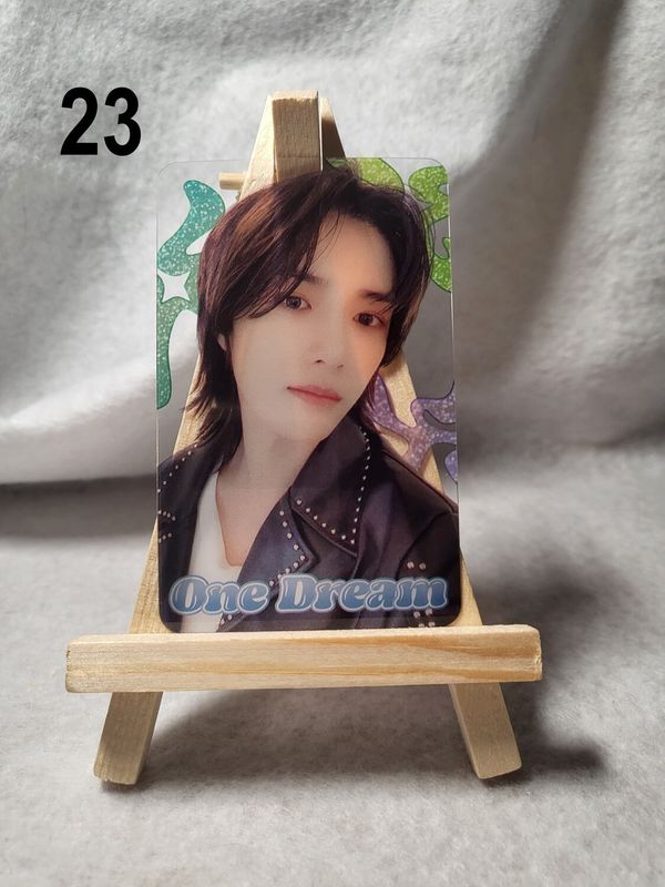 Photocards transparentes TXT (TOMORROW X TOGETHER) – L’essentiel pour les MOA !