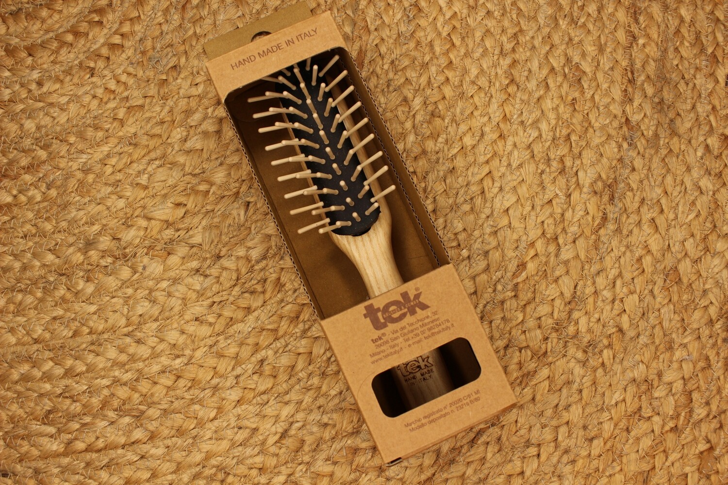 TEK Small curved row brush with short wooden pins - puuharja