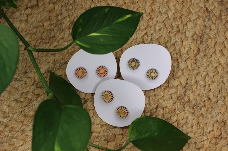 Mini Kukkanen nappikorvikset, 1,3cm