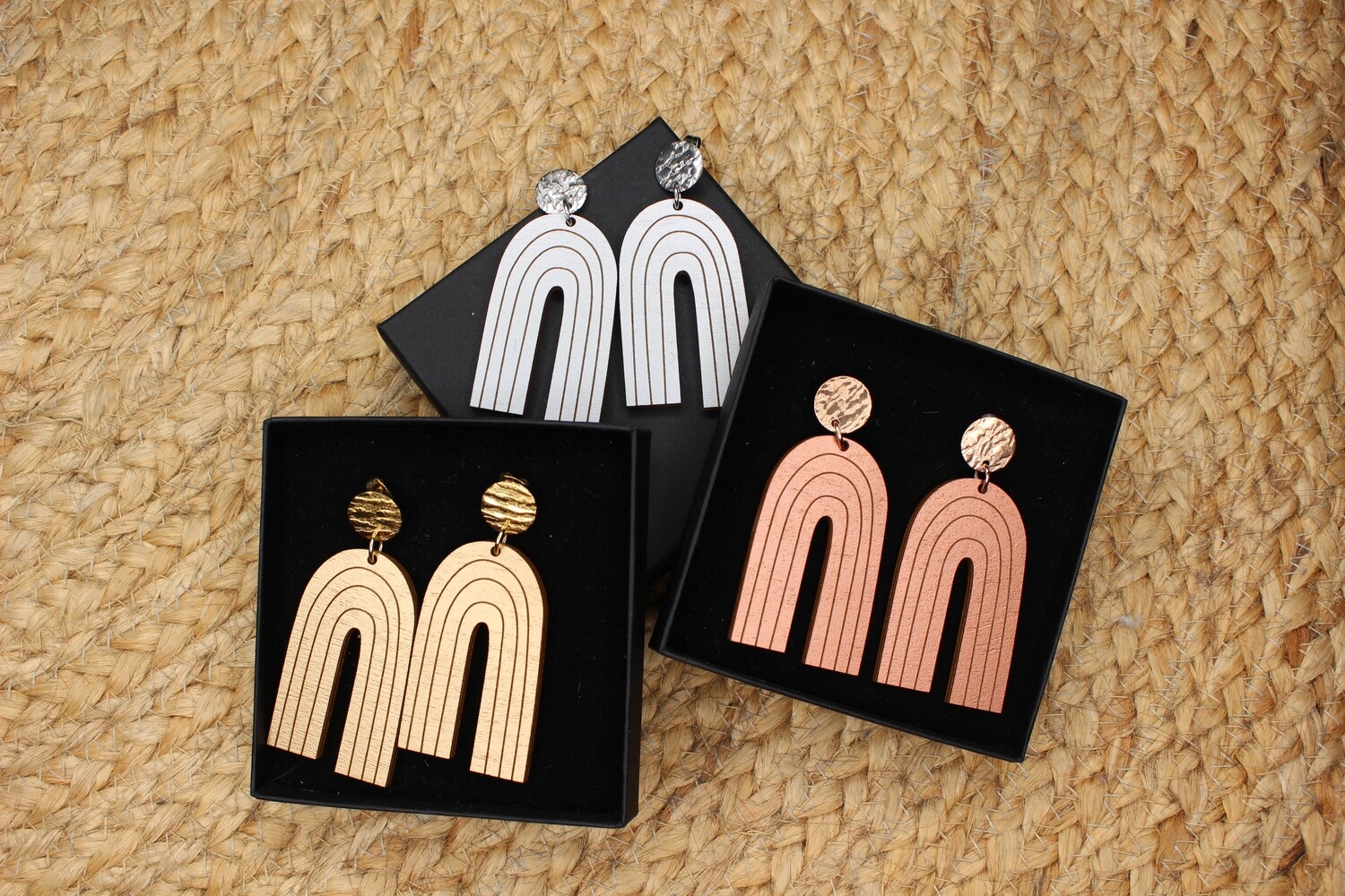 Aarre nappikorvikset isot