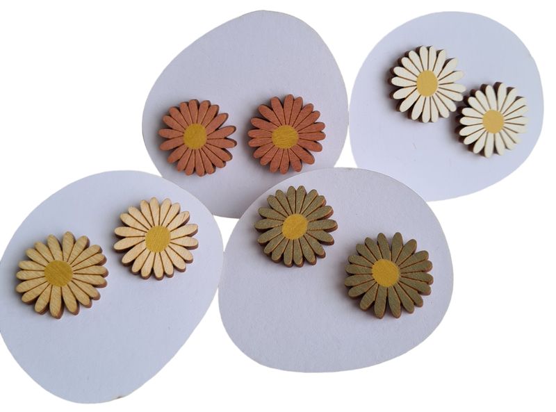 Mini Kukkanen nappikorvikset, 2cm