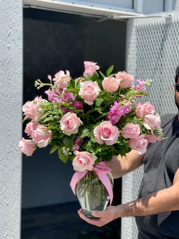 24 Pink Roses
