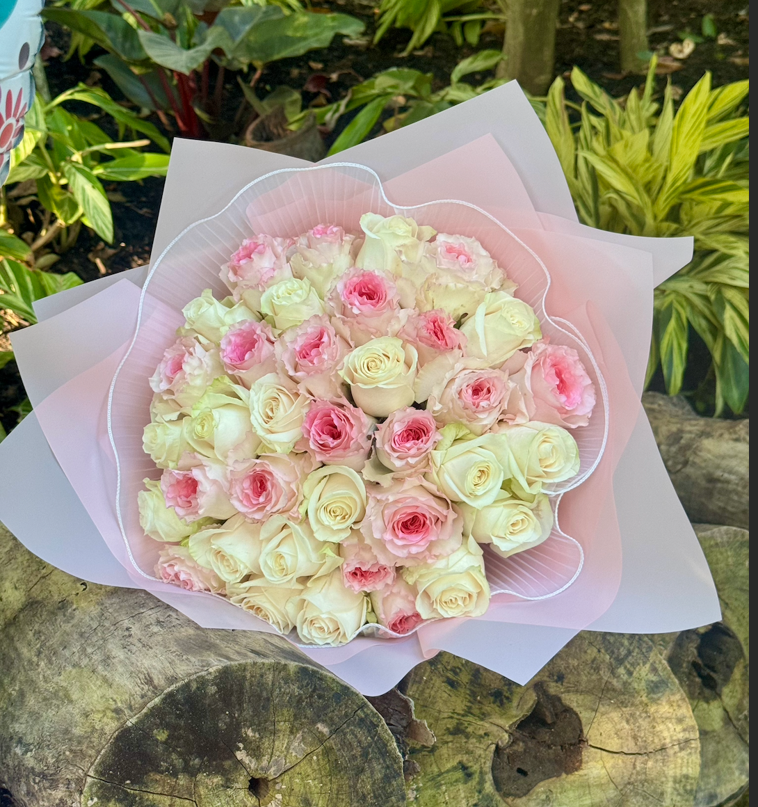 36 Roses Pink & White Hand-Bouquet