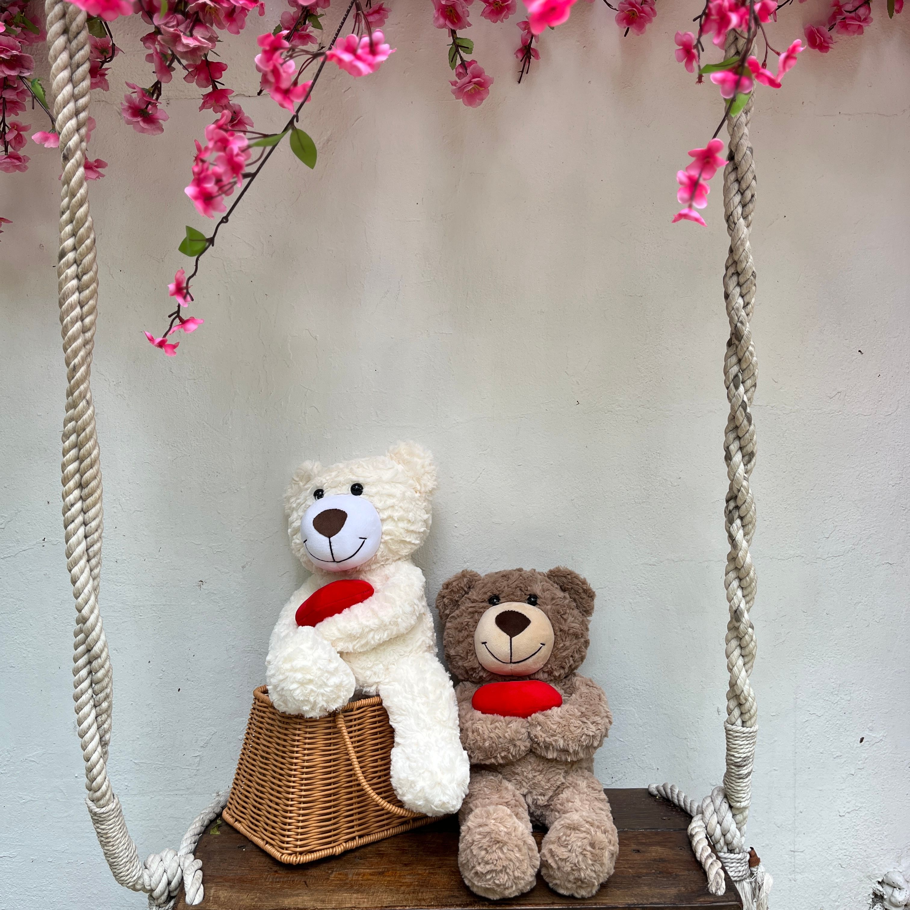 TEDDY PLUSH BEAR WITH HEART 20in (Ivory)