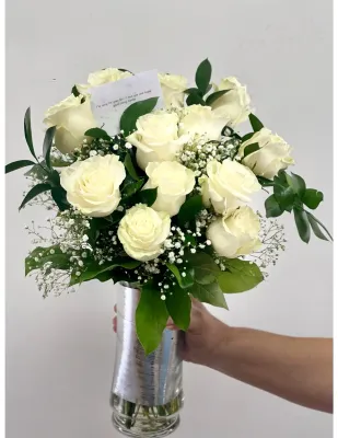 12 white roses