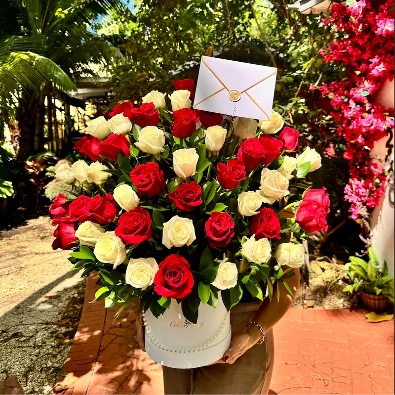 Box of 50+ Fresh Roses White & Red